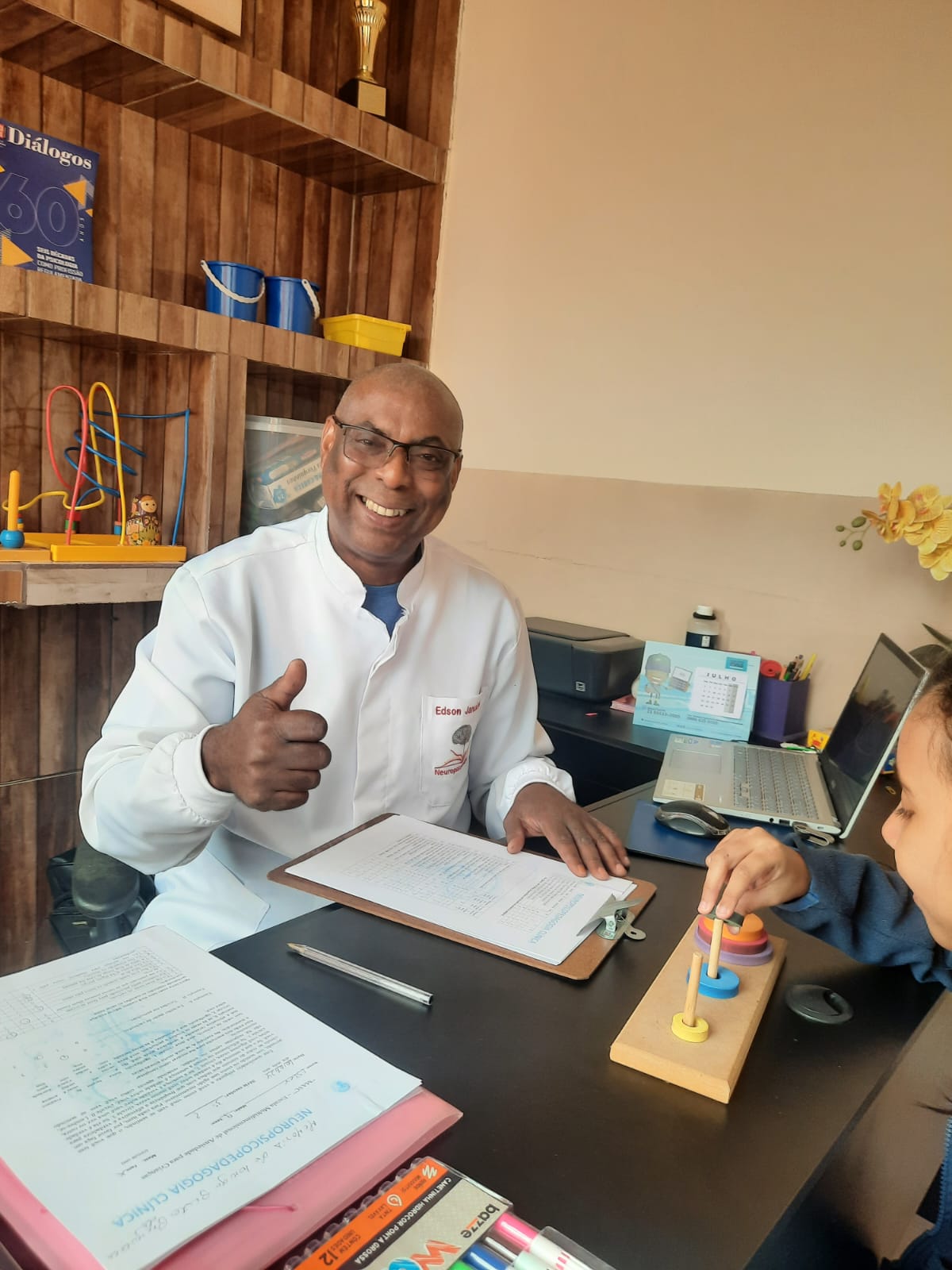 Edson Januário - Neuropsicopedagogo